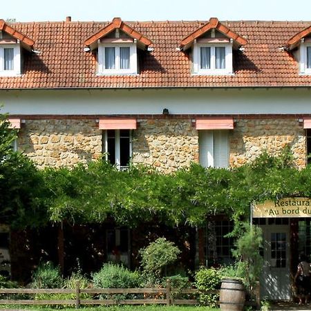 Hotel Au Bord Du Lac Saint-Rémy-lès-Chevreuse Exterior foto